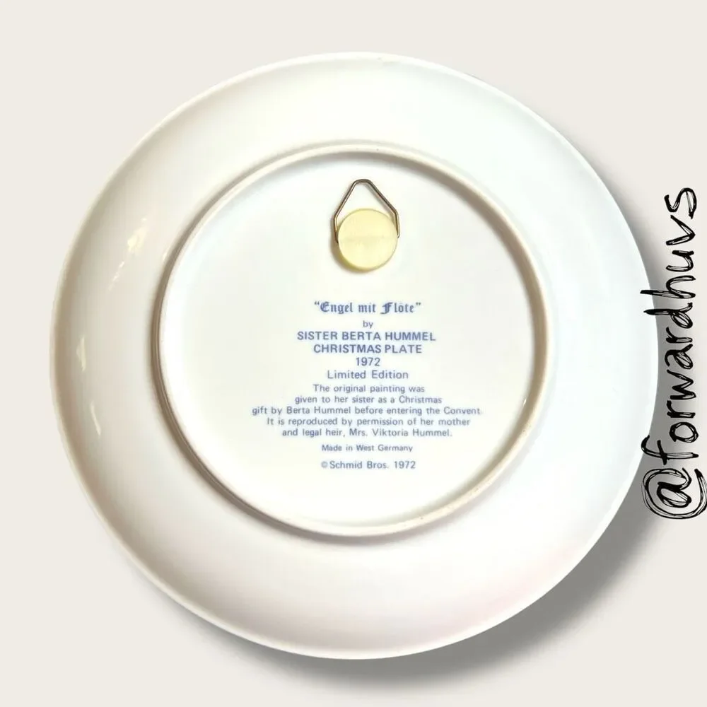 1972 Schmid “Engel mit Flöte” Christmas Plate – Berta Hummel – No Box